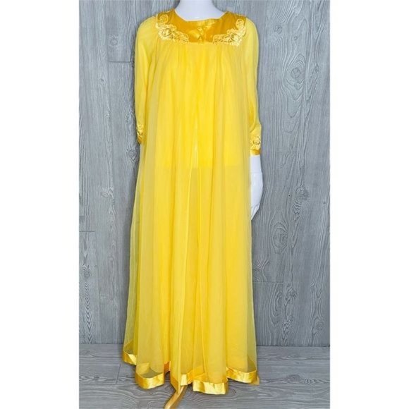 Vintage butter yellow gossard artemis nightgown and robe set chiffon intimates 6 - Picture 5 of 10
